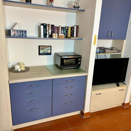 Moewenblick Bakenberg-41 Ferienwohnung Mit Terrasse, Doppelbett, Schlafsofa, Vollstaendige Komfortkueche Dranske Kültér fotó